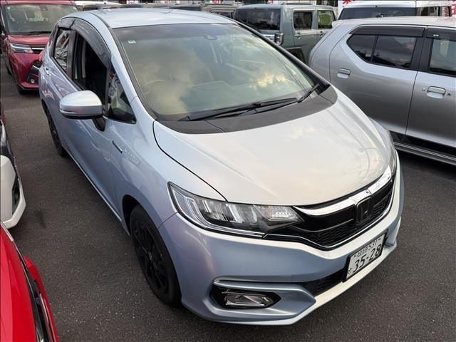 Honda FIT HYBRID 2018 — фото автомобиля