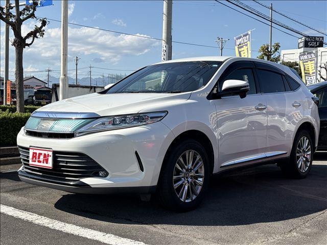 Toyota HARRIER 2018 — фото автомобиля 1