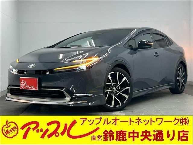 Toyota PRIUS 2024 — фото автомобиля 1