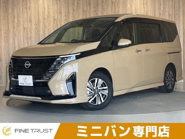 Nissan SERENA 2024 — фото автомобиля 1