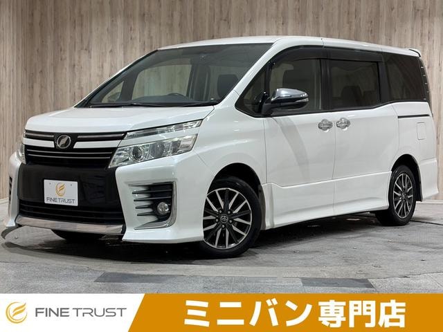 Toyota VOXY 2015 — фото автомобиля 1
