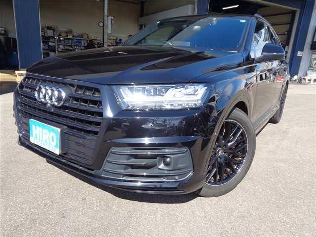 Audi Q7 2019 — фото автомобиля