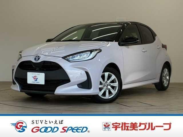 Toyota YARIS 2022 — фото автомобиля