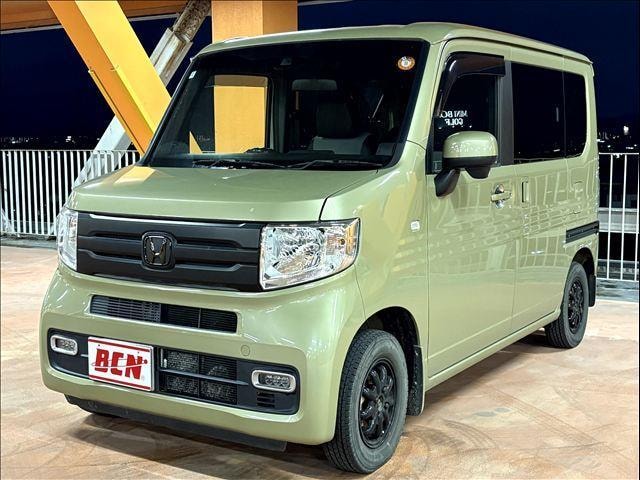 Honda N-VAN PLUS STYLE 2019 — фото автомобиля 1
