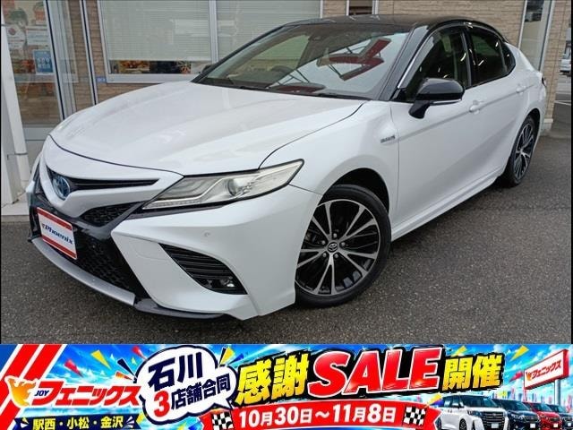 Toyota CAMRY 2019 — фото автомобиля