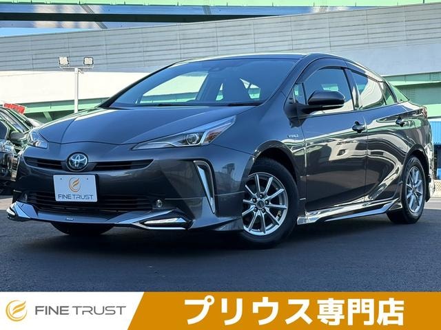 Toyota PRIUS 2019 — фото автомобиля 1