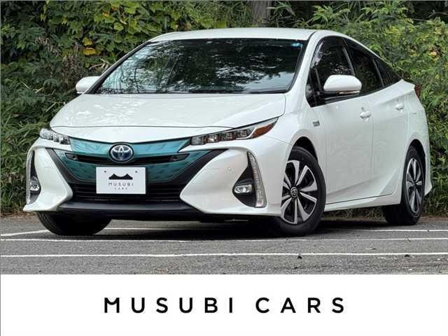 Toyota PRIUS PHV 2017 — фото автомобиля 1