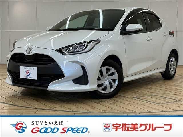 Toyota YARIS 2022 — фото автомобиля