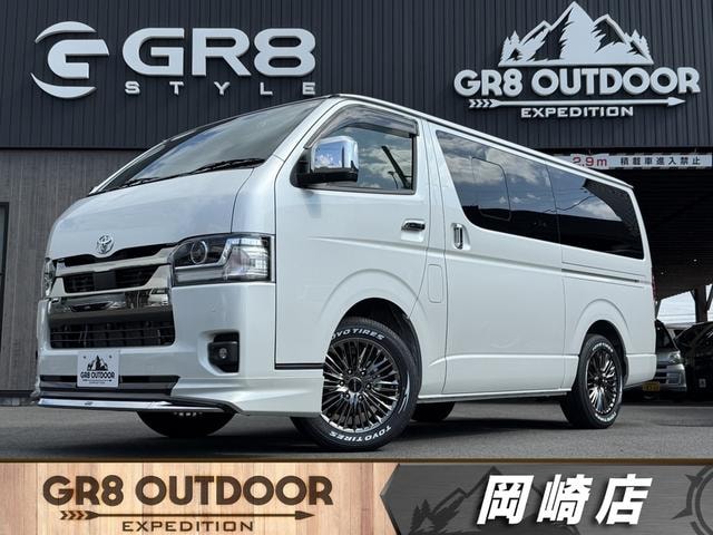 Toyota HIACE VAN 2026 — фото автомобиля 1
