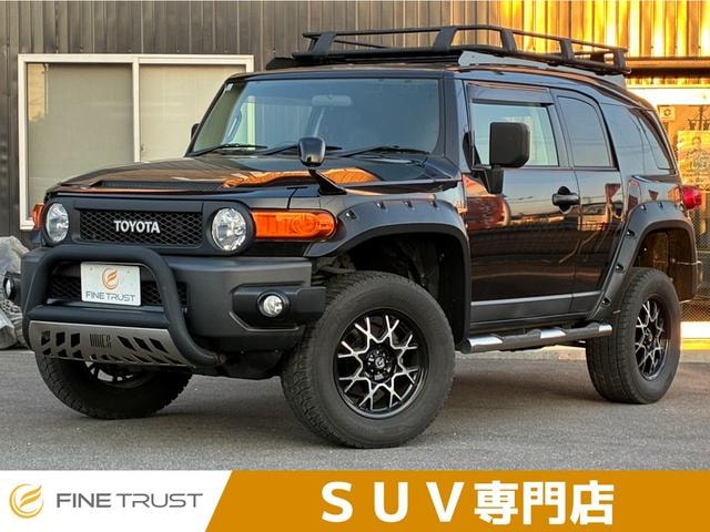 Toyota FJ CRUISER 2015 — фото автомобиля