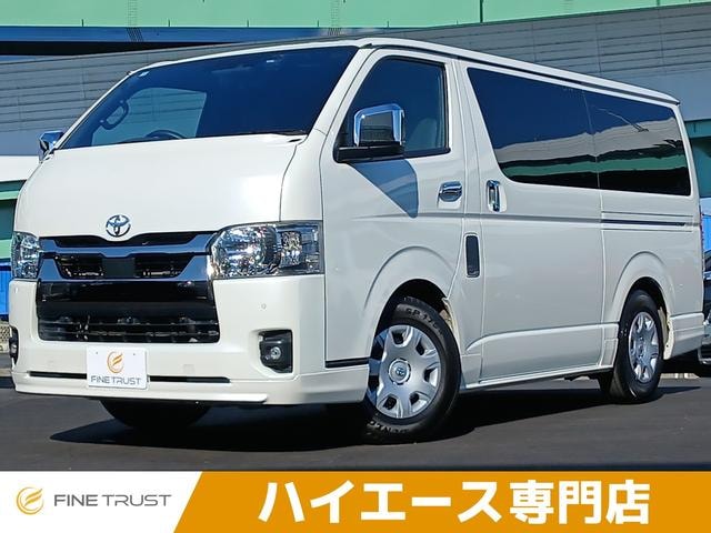 Toyota HIACE VAN 2023 — фото автомобиля 1