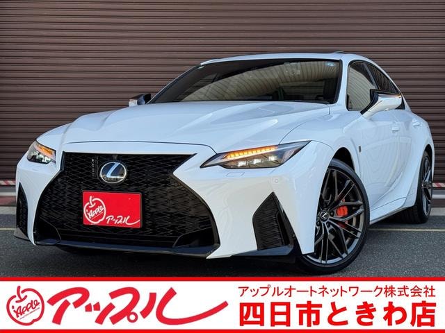 Lexus IS 2024 — фото автомобиля