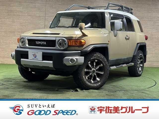 Toyota FJ CRUISER 2014 — фото автомобиля 1