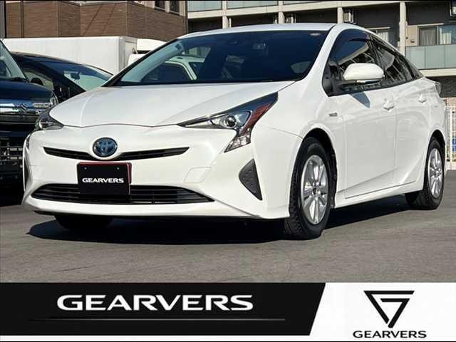 Toyota PRIUS 2017 — фото автомобиля 1