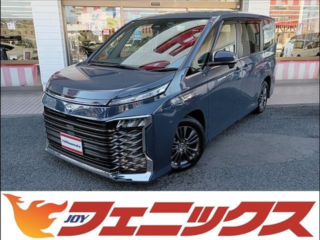 Toyota VOXY 2023 — фото автомобиля 1