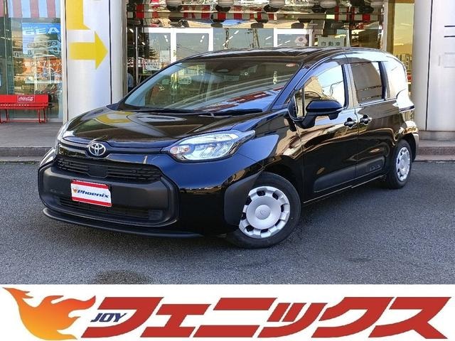 Toyota SIENTA 2023 — фото автомобиля