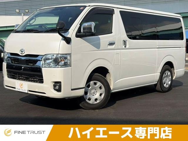 Toyota HIACE VAN 2023 — фото автомобиля
