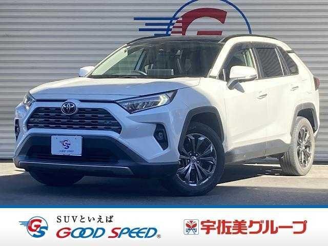 Toyota RAV4 2023 — фото автомобиля