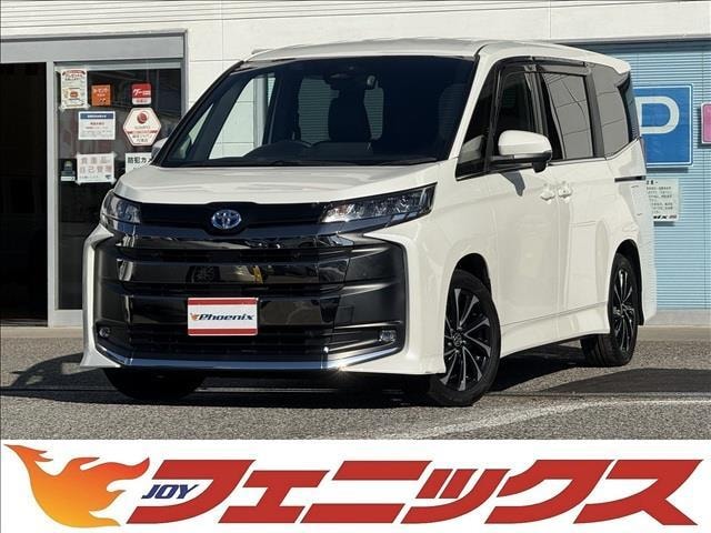 Toyota NOAH 2023 — фото автомобиля