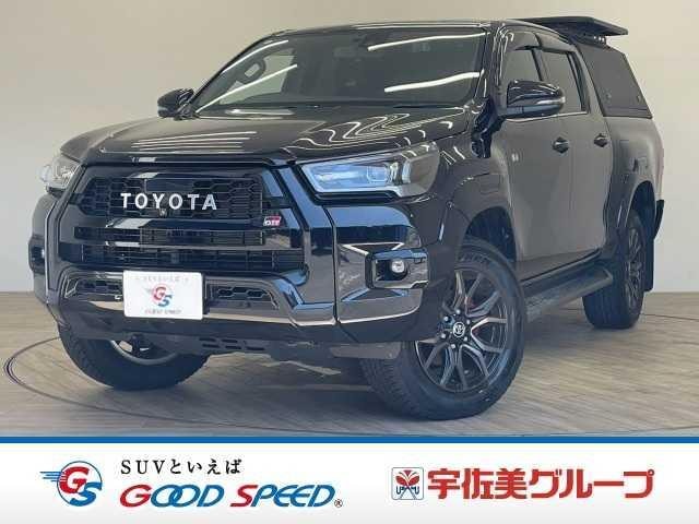 Toyota HILUX 2023 — фото автомобиля