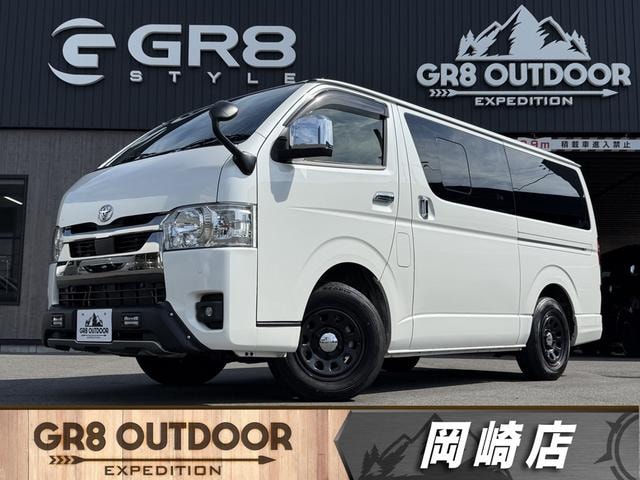 Toyota HIACE VAN 2025 — фото автомобиля