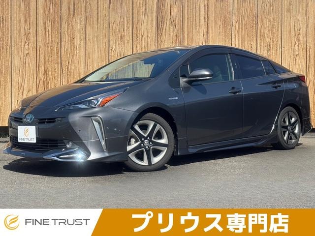 Toyota PRIUS 2019 — фото автомобиля