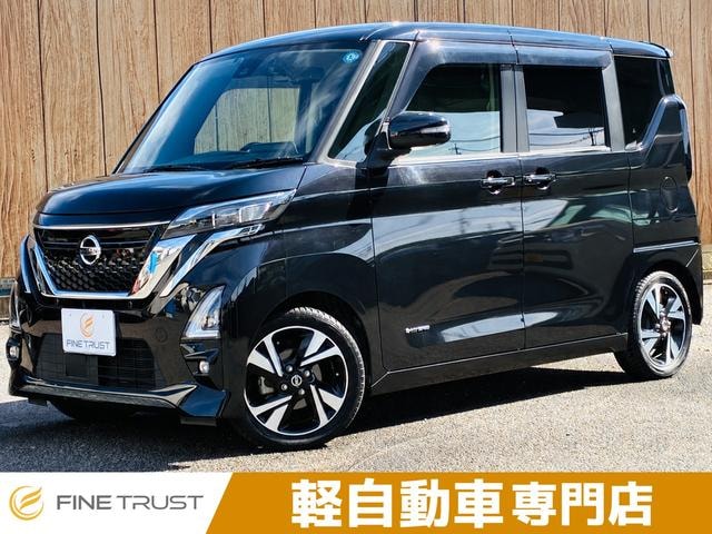 Nissan ROOX 2022 — фото автомобиля