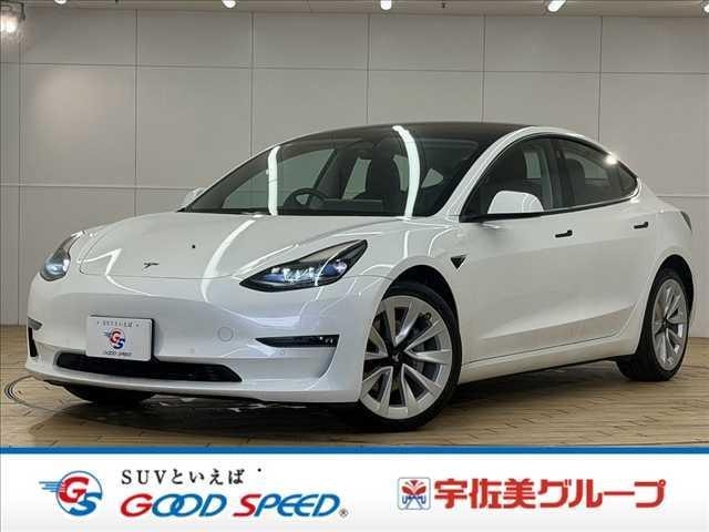 Tesla MODEL 3 2022 — фото автомобиля