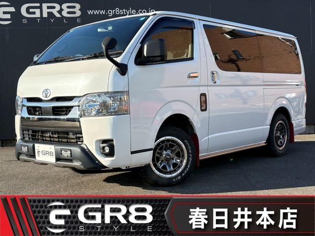 Toyota HIACE VAN 2023 — фото автомобиля