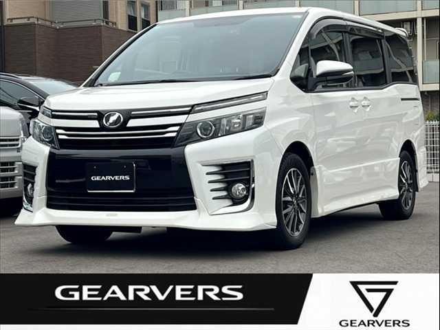 Toyota VOXY 2014 — фото автомобиля
