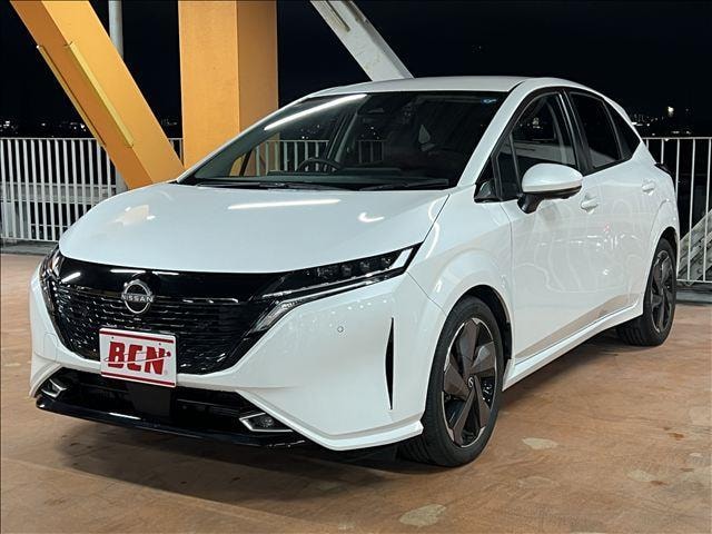 Nissan AURA 2023 — фото автомобиля