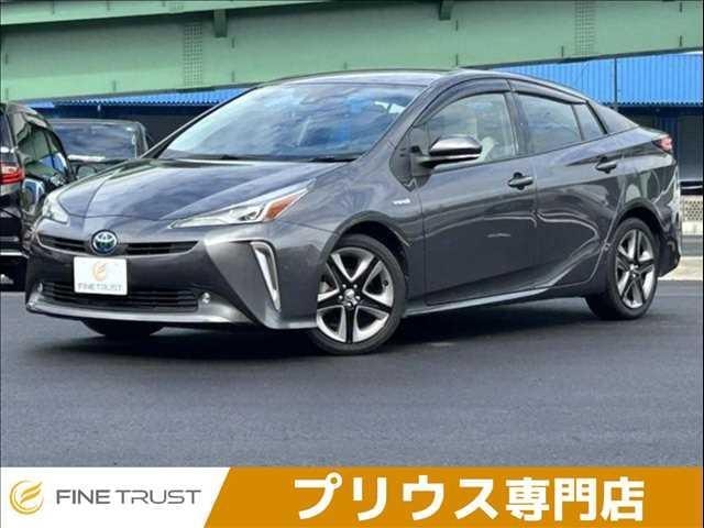 Toyota PRIUS 2019 — фото автомобиля