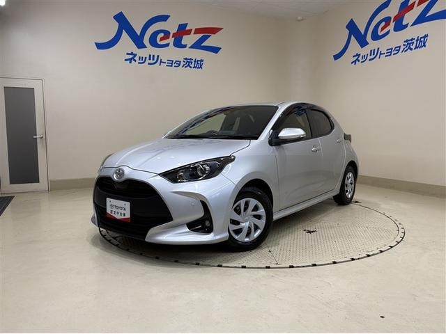 Toyota YARIS 2020 — фото автомобиля