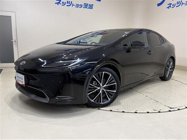 Toyota PRIUS 2023 — фото автомобиля