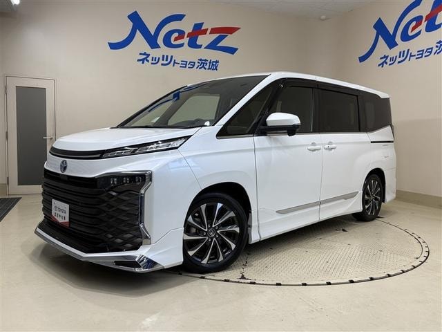 Toyota VOXY 2022 — фото автомобиля 1