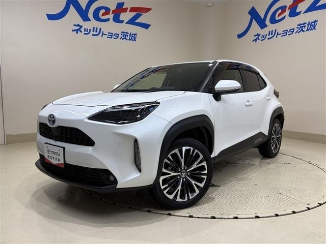 Toyota YARIS CROSS 2022 — фото автомобиля