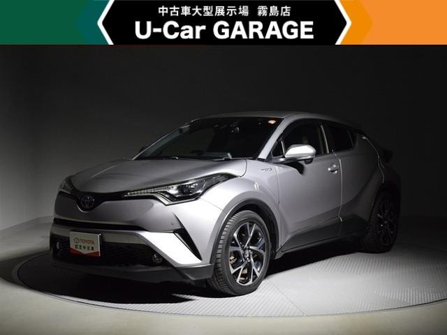 Toyota C-HR 2017 — фото автомобиля