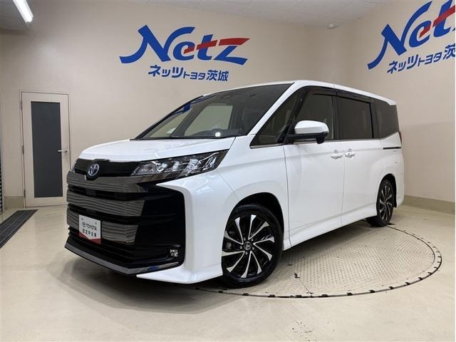 Toyota NOAH 2022 — фото автомобиля 1