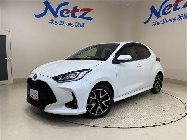 Toyota YARIS 2021 — фото автомобиля 1