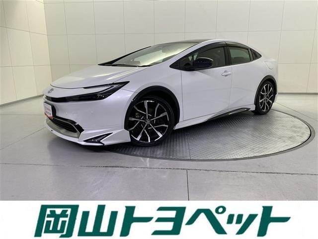 Toyota PRIUS 2023 — фото автомобиля 1