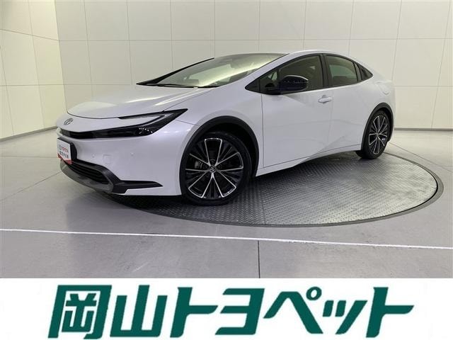 Toyota PRIUS 2023 — фото автомобиля 1