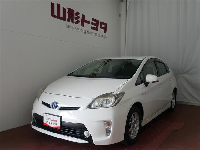 Toyota PRIUS 2012 — фото автомобиля 1