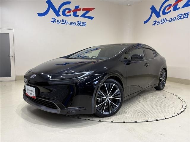 Toyota PRIUS 2023 — фото автомобиля 1