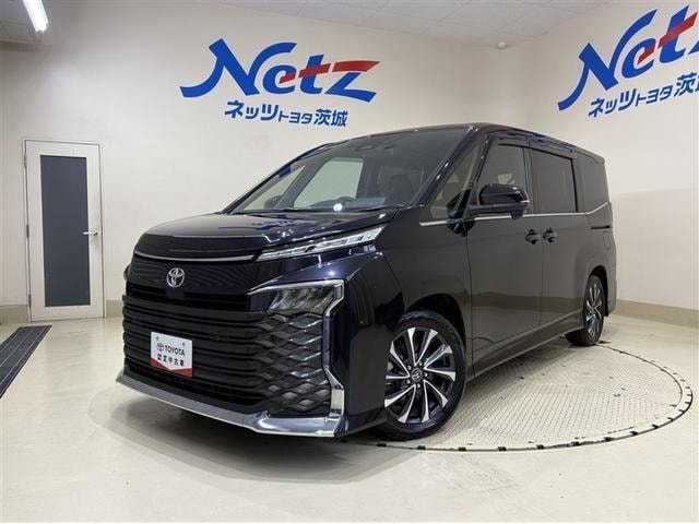 Toyota VOXY 2023 — фото автомобиля 1