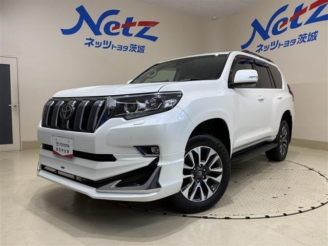 Toyota LAND CRUISER PRADO 2023 — фото автомобиля 1