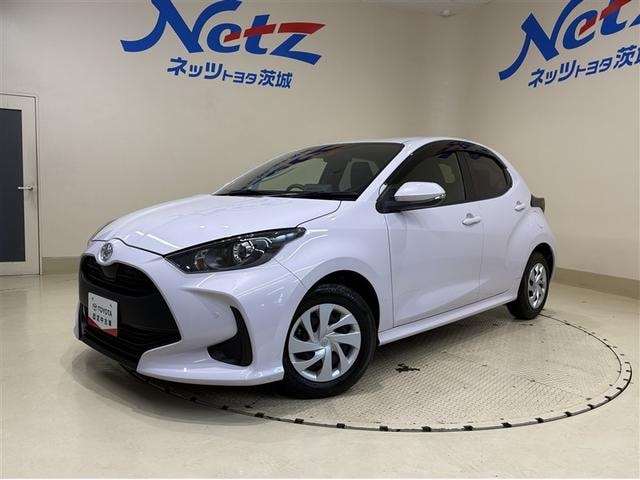 Toyota YARIS 2023 — фото автомобиля 1