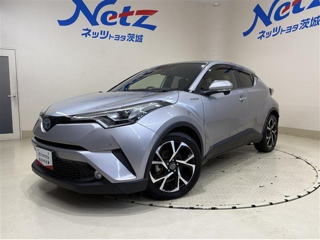 Toyota C-HR 2018 — фото автомобиля 1