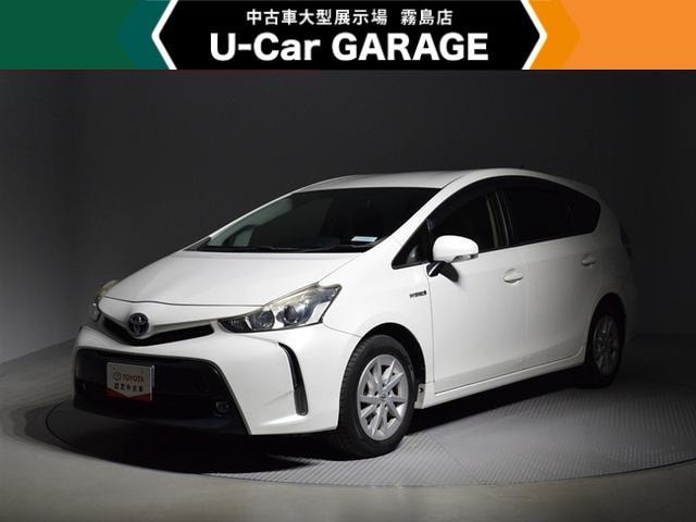 Toyota PRIUS ALPHA 2015 — фото автомобиля