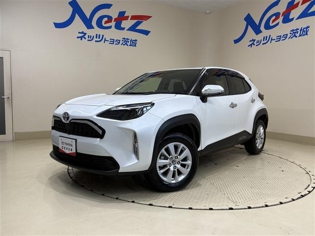 Toyota YARIS CROSS 2023 — фото автомобиля