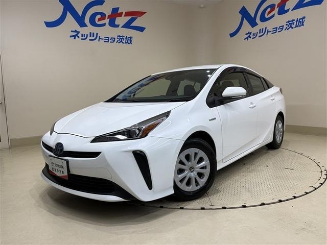 Toyota PRIUS 2019 — фото автомобиля 1
